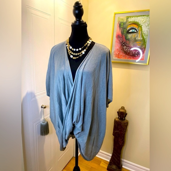 ✅Fashion  Essentials kimono wrap greyish blue sweater 🩵🩵 - Picture 1 of 11